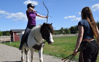 Ratsastusjousiammunnan kokeilu 23.11. / Horse riding archery tryout 23.11.